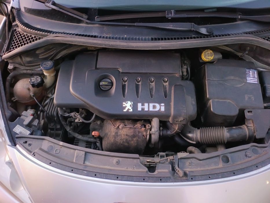 Vând Peugeot 207 1.4 HDI