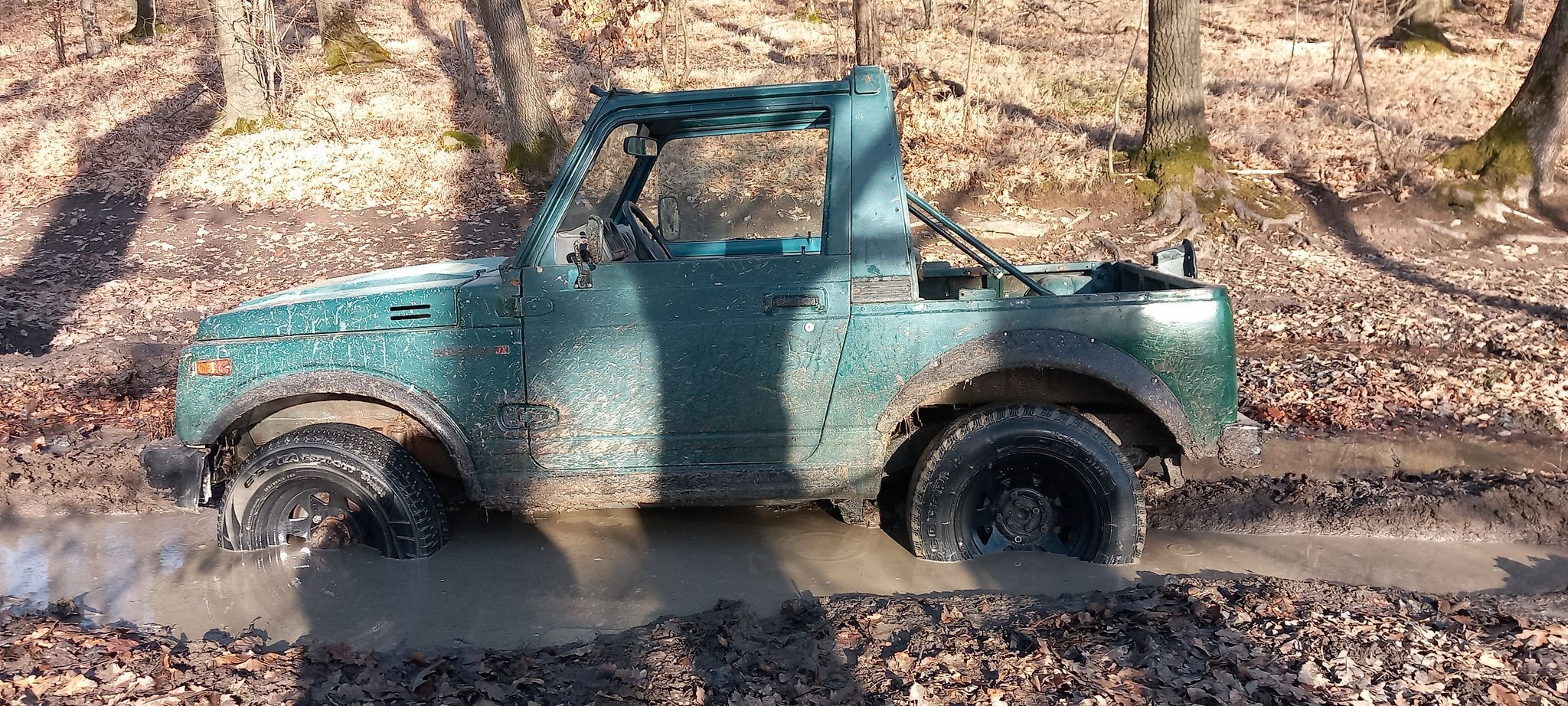 Suzuki Samurai Vand Suzuki Samurai 1.3 Benzina 4x4 Mic Mare Deva • OLX.ro