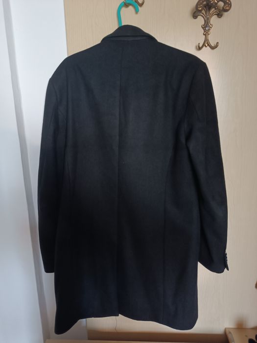 Черно зимно палто