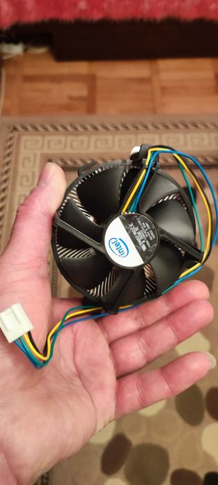 Продавам четириядрен комплект на s.775 с intel Core2Quad Q6600