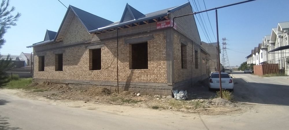 Сугдиёна махалласида уй сотилади.