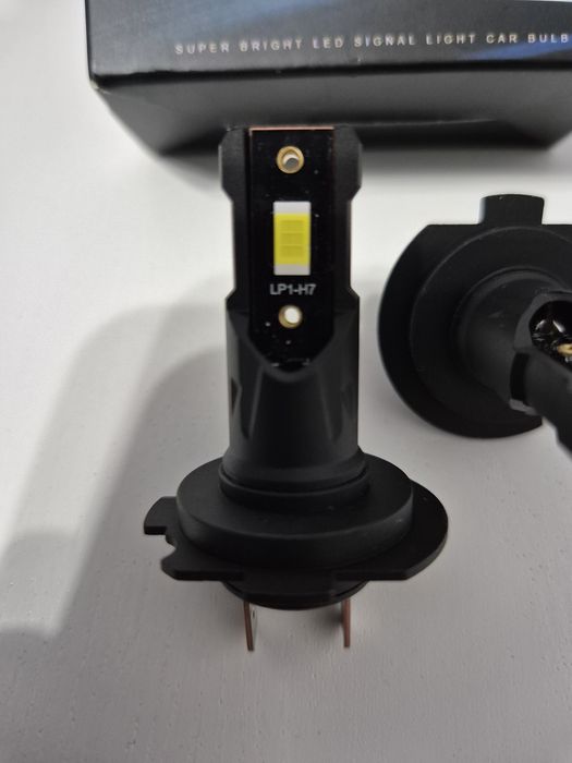 Set 2 becuri Led H7