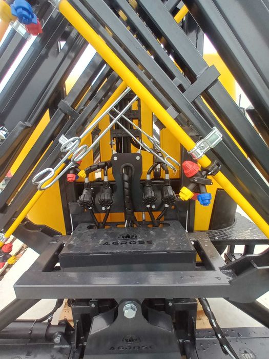 Instalatie de erbicidat/Erbicidator/MET 400/800/1200l manual/hidraulic