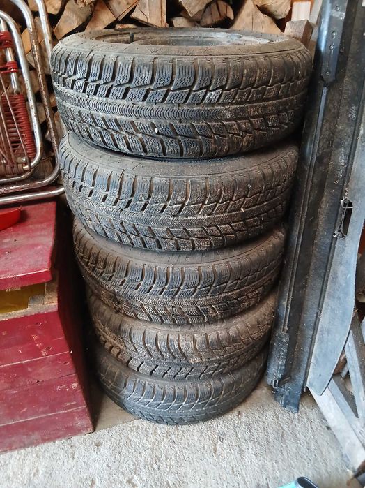 Cauciucuri de iarna cu jeanta  195/65 r15