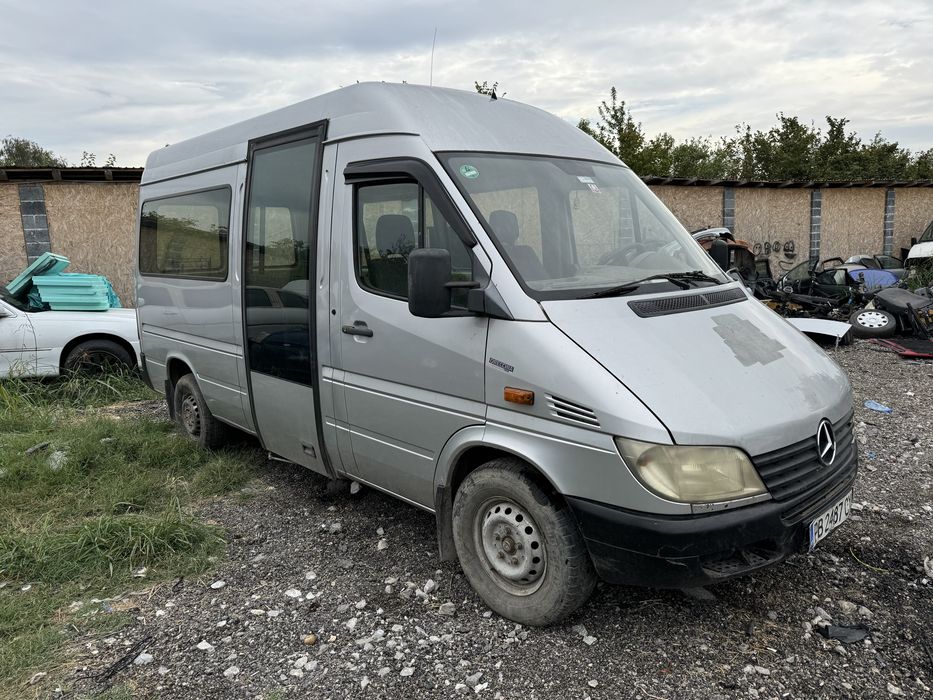 Мерцедес спринтер 313 2.2 150 кс само на части