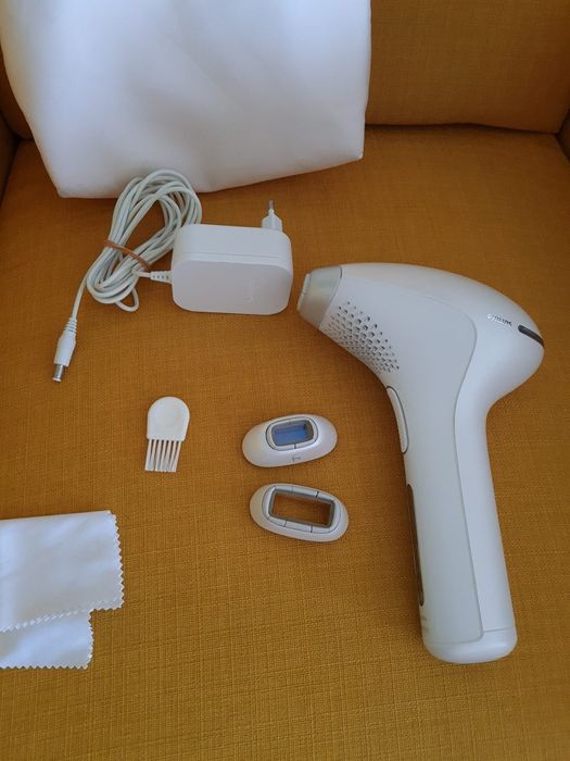 Epilator Philips Lumea IPL SC2009/00, 250.000 impulsuri, Acumulator.