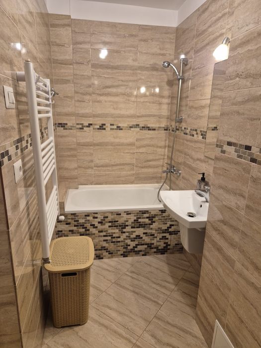 Apartament 2 camere decomandate utilat mobilat renovat etaj 2 str. Mircea Eliade