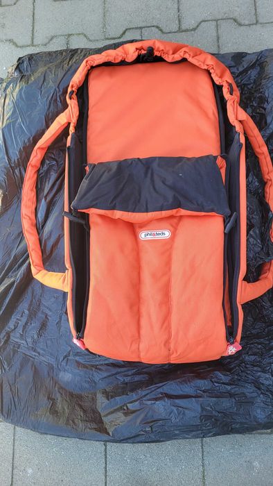 Кош за новородени близнаци