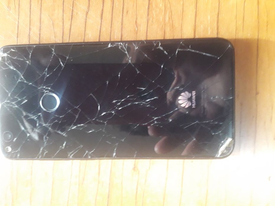 Обменяю  на центар с   усилителям