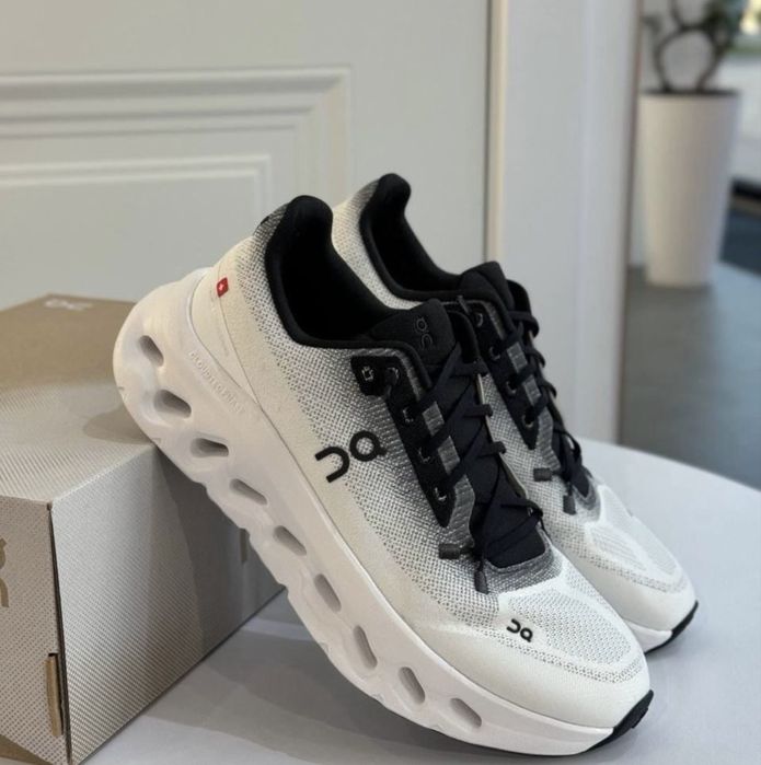 On кросовки, топовая расцветка