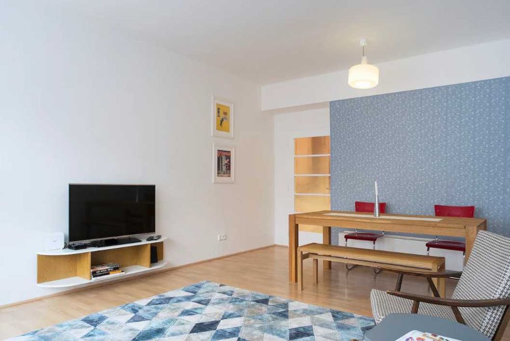 Дава се под наем Двустаен апартамент в Пловдив, Тракия - 74 кв.м за 306 € - Снимка #2