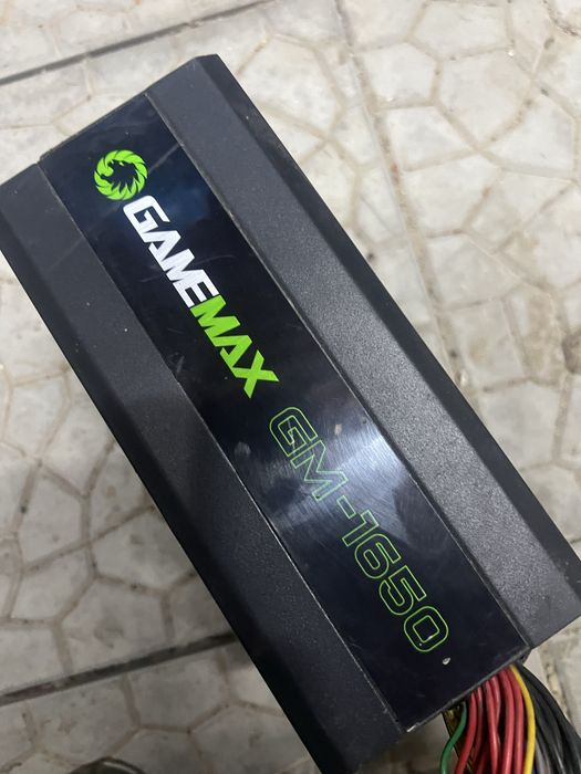 Блок питания Gamemax 1650w