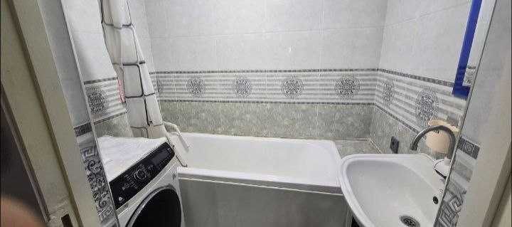 Самарканд ш. Эски БАМ худудида жойлашган 3 хонали квартира сотилади