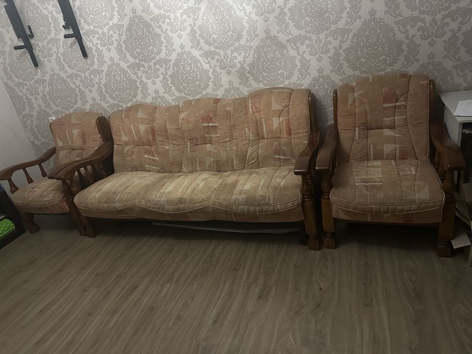 Диван и 2 кресла