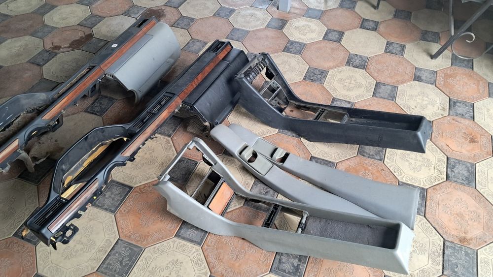 Мерседес.124 Кнопки рег зеркал.