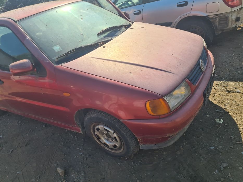Фолксваген Поло 1.6  Volkswagen Polo 1.6 на части