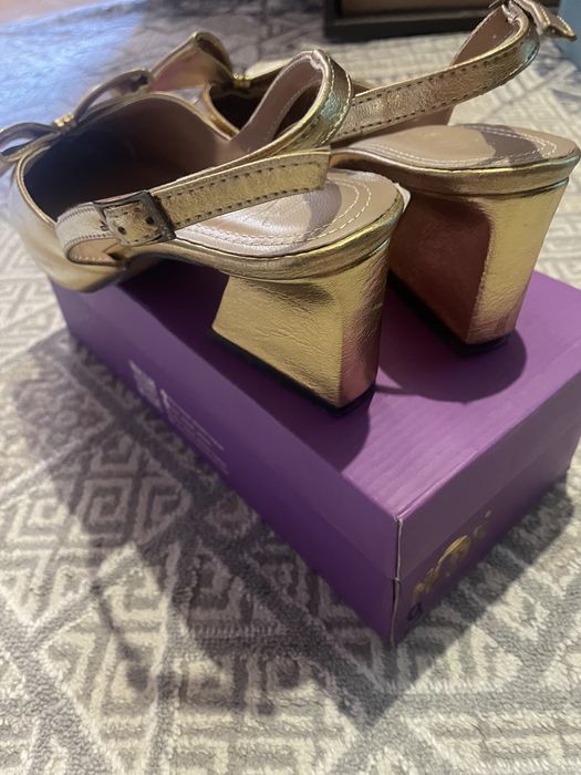 Туфли женские…..