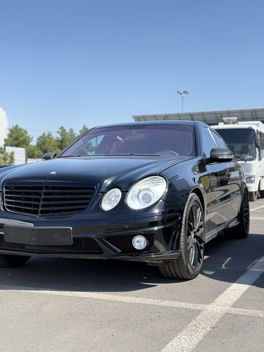 Merceden Benz W 211