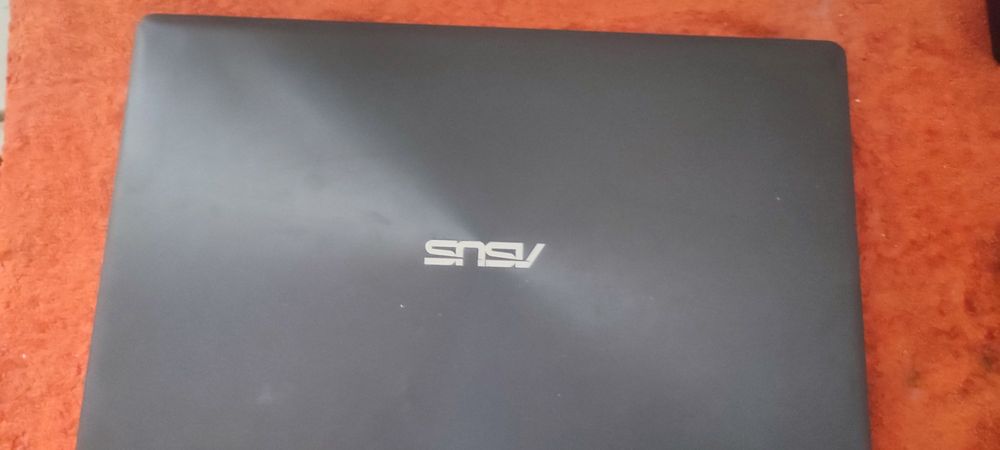 ASUS core i5 - 4200U, 1.6GHz