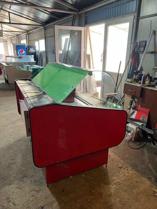 Vitrina frigorifica orizontala pentru mezeluri