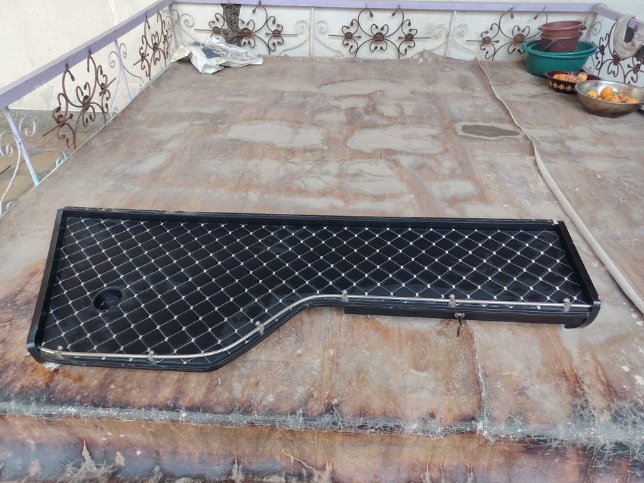 Столик на тарпедку Даф евро 5