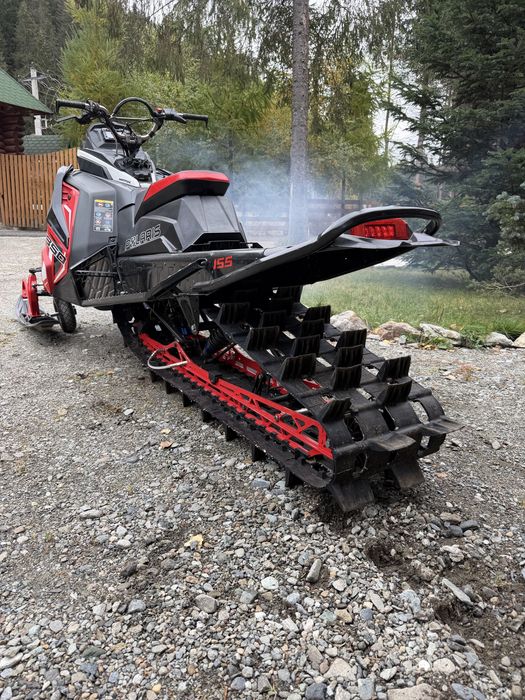 Snowmobil Polaris Khaos 2023