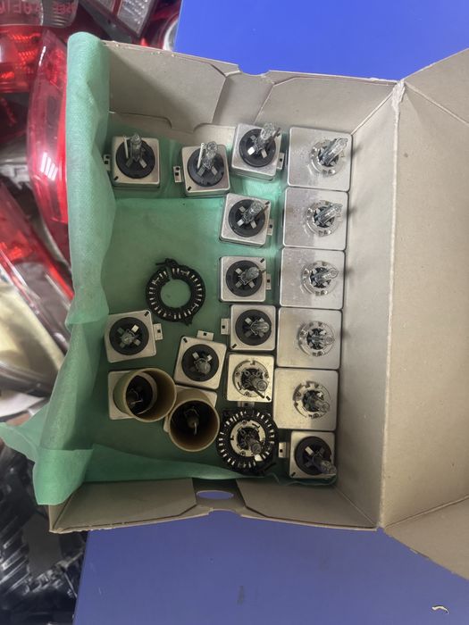 Оригинални НОВИ ксенонови крушки D1S D3S D5S D8S