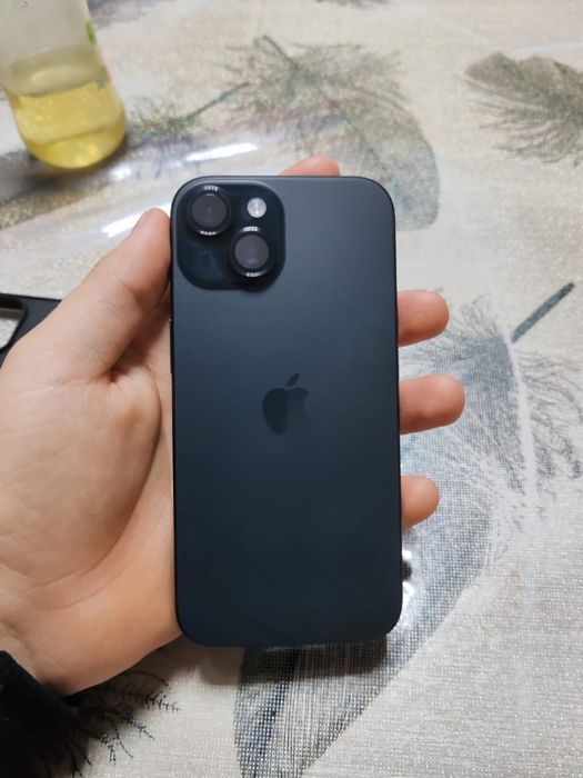 Продам Айфон 15 с гарантией