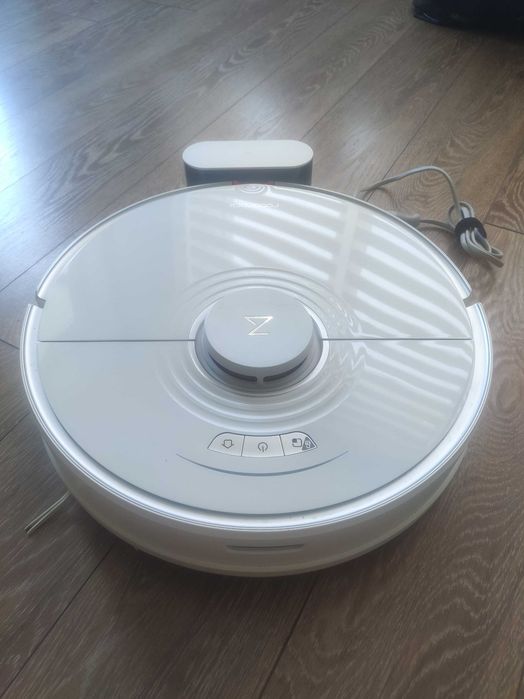 Roborock S7 + зарядна станция – прахосмукачка робот с функция миене