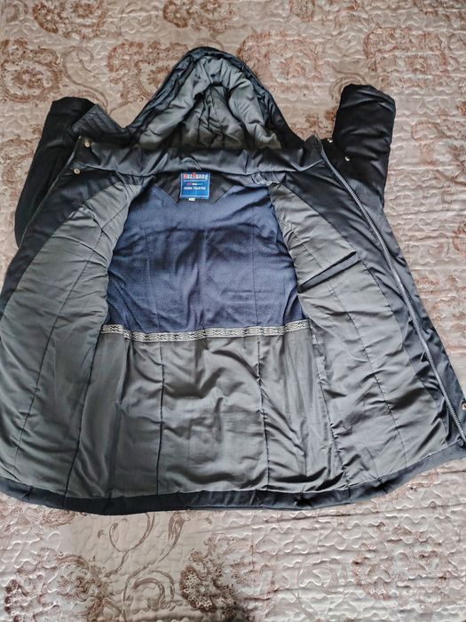 Продам зимний пуховик на мальчика