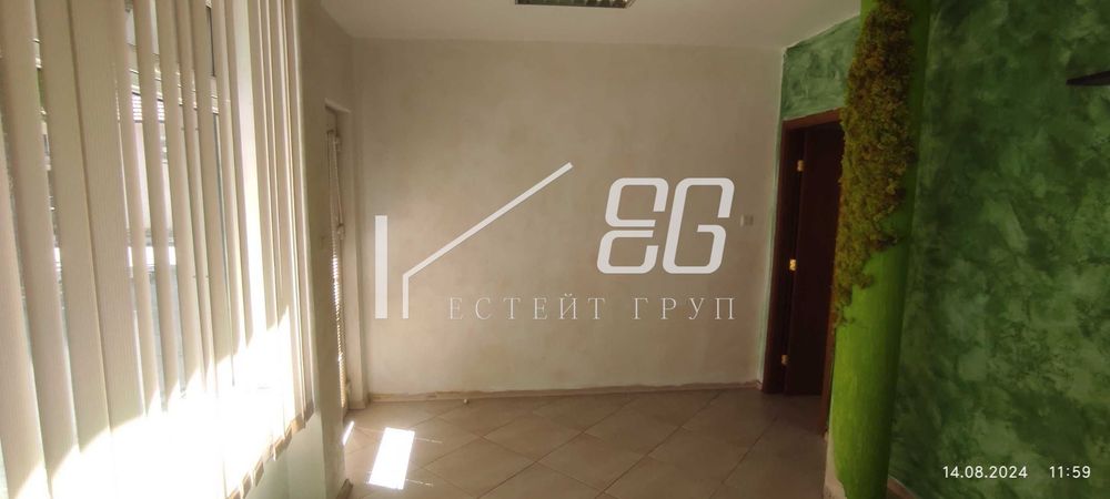 Офис в Варна-Колхозен пазар площ 43кв.м