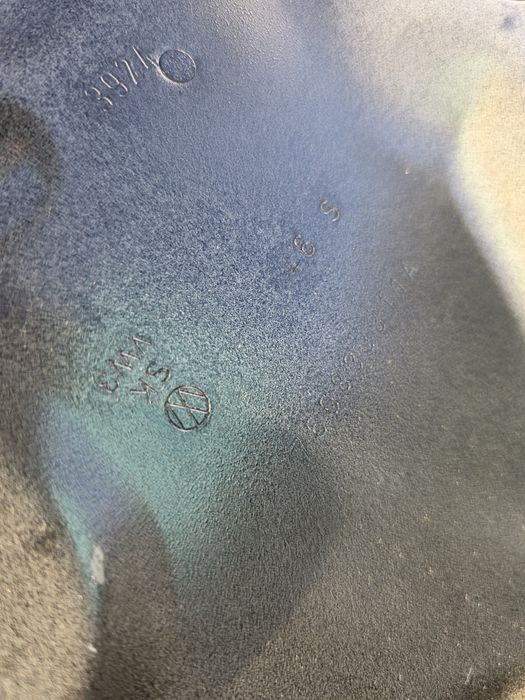 VW Touareg III 19- Задна лява врата