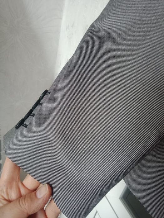 Продам турецкий мужской костюм
