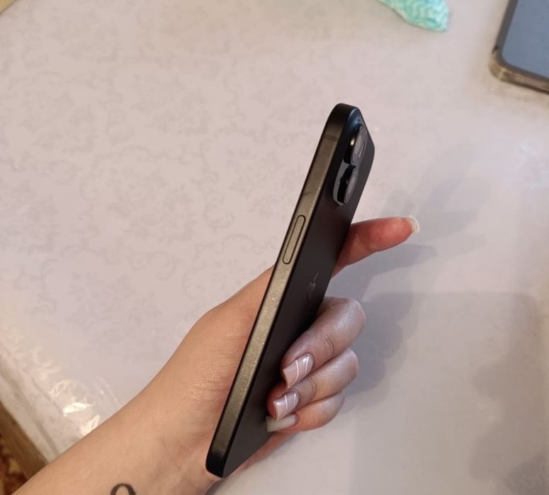 Iphone 15, 128гб, акб 85%