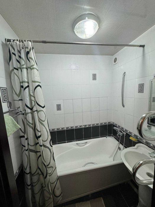 Сдаётся элитная квартира в центре ор-р МВД корзинка 3х комнатная