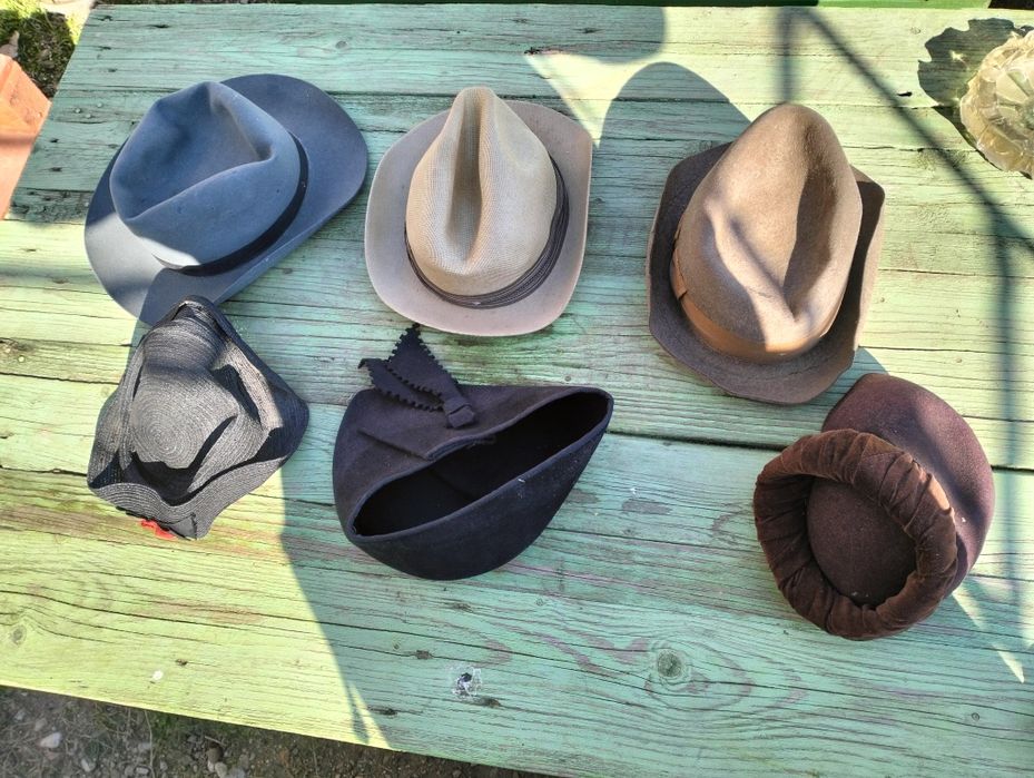 Стари шапки 6 броя