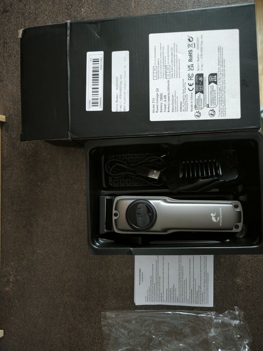 Fântână inteligentă PETKIT Eversweet Solo 2 - pentru caini si pisici + patura  English Home + trimmer