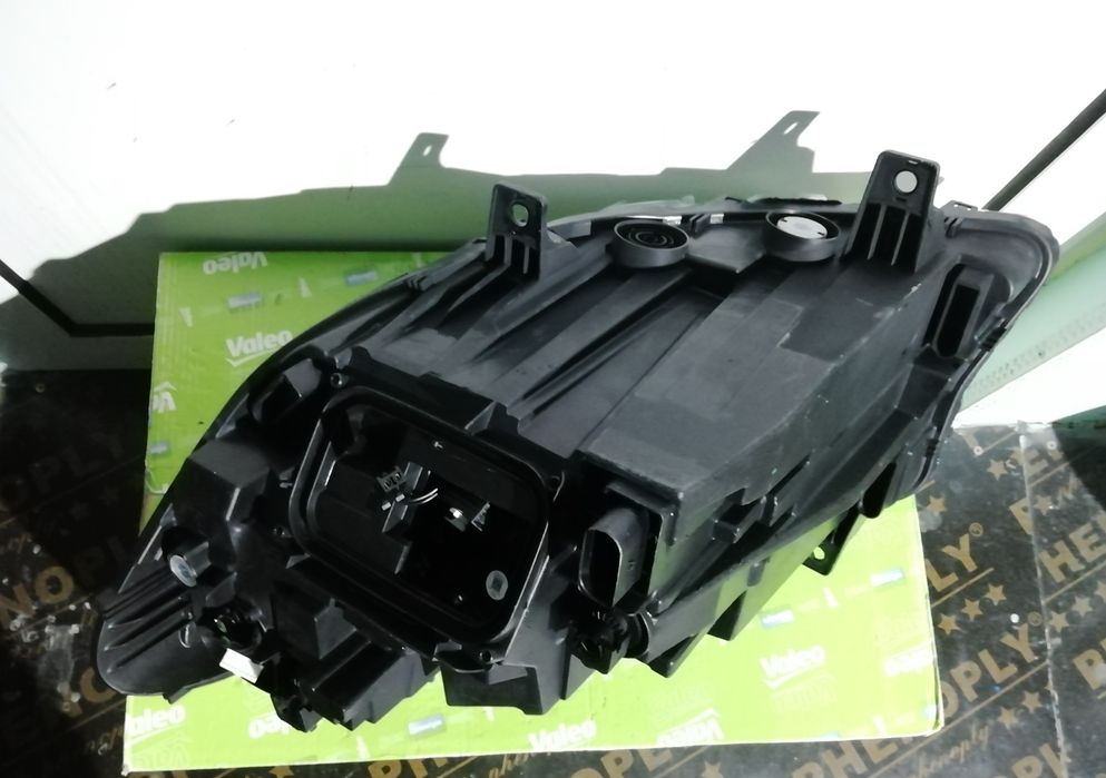 Фар Фарове за Mercedes Sprinter W910 / Мерцедес Спринтер A910 Full LED