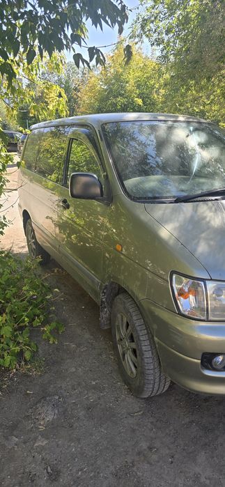 Продам Toyota Noah