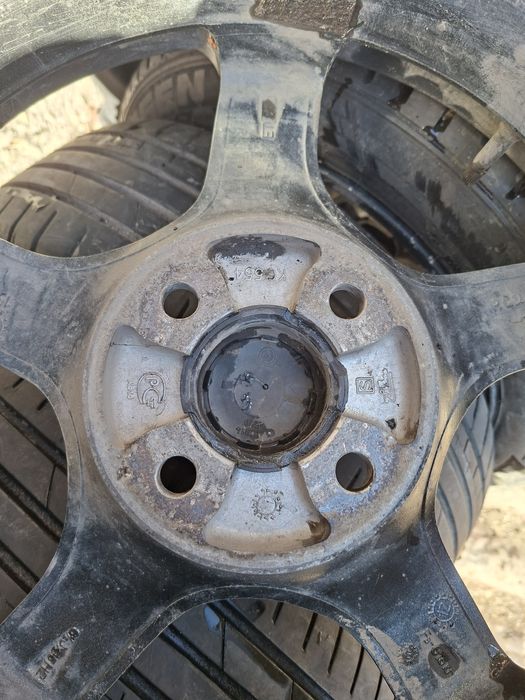 Продам комплект летних шин с дисками R15