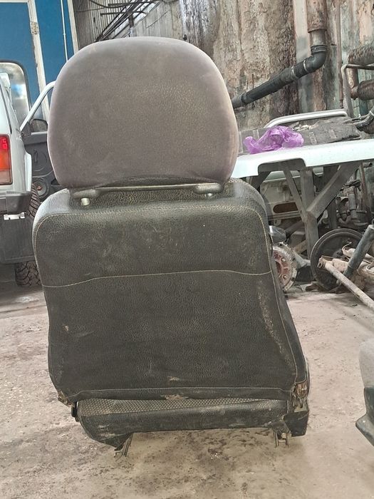 Сиденья пассажирский на ниву