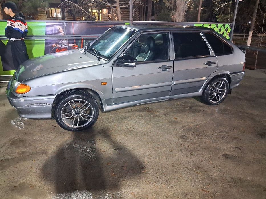 Lada samara vaz2114 srochni sotiladi