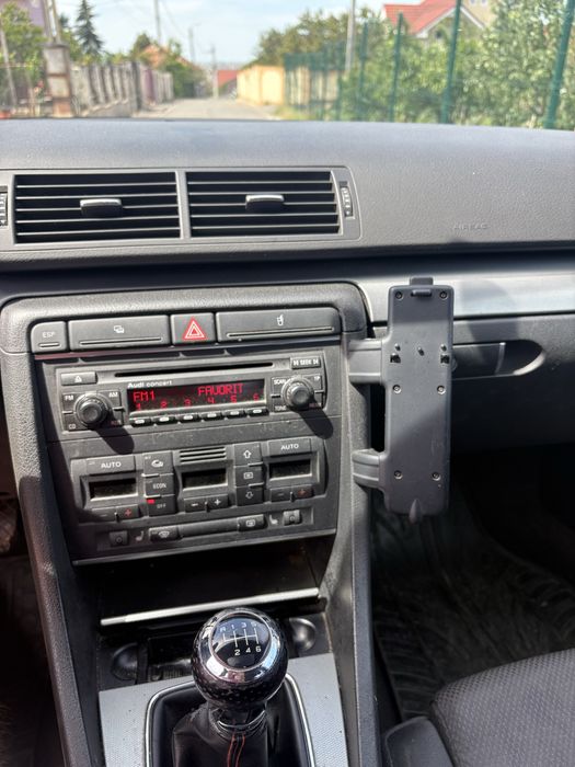 AUDI A4 2004 — imagine 5