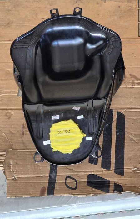 Резервоар за Kawasaki Z1000, Z900, Z650, MT-09, MV Agusta джанта ZX125