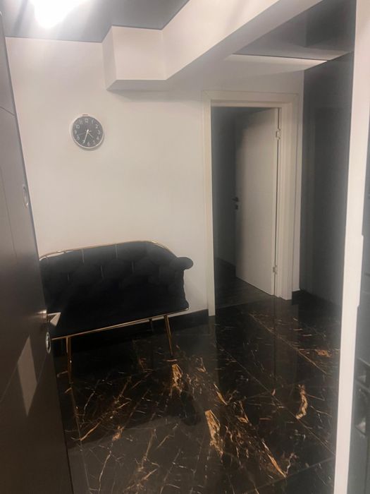 Inchiriez apartament 3 camere