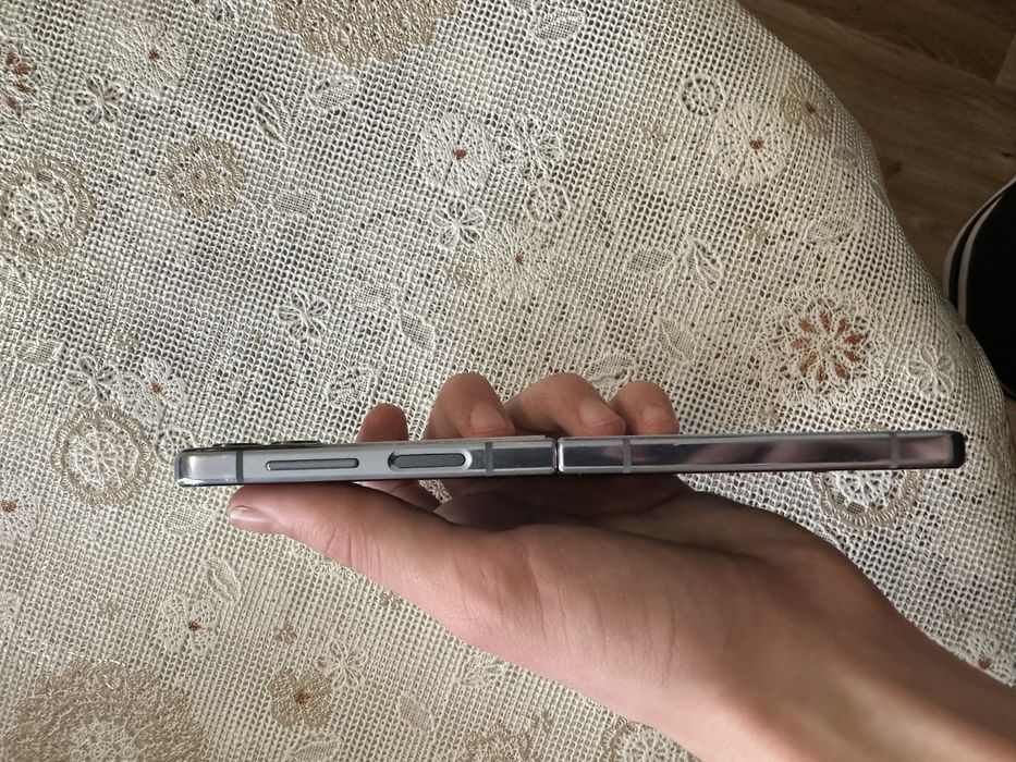 Samsung Galaxy Z Flip4