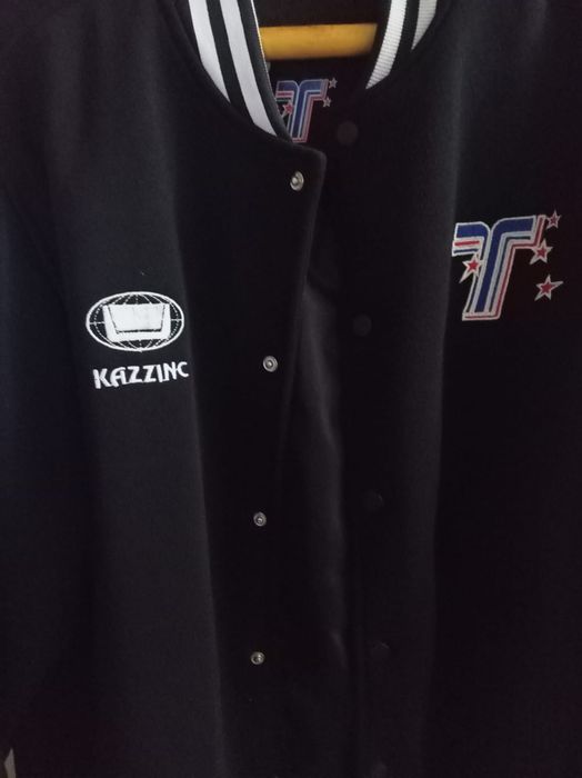 Бомбер с символикой Торпедо