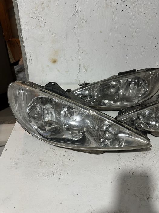 Фары на Peugeot 206