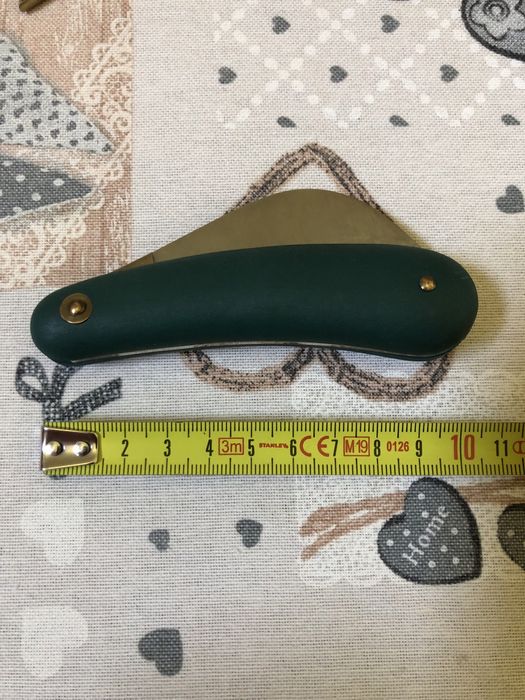 Briceag cosor de calitate