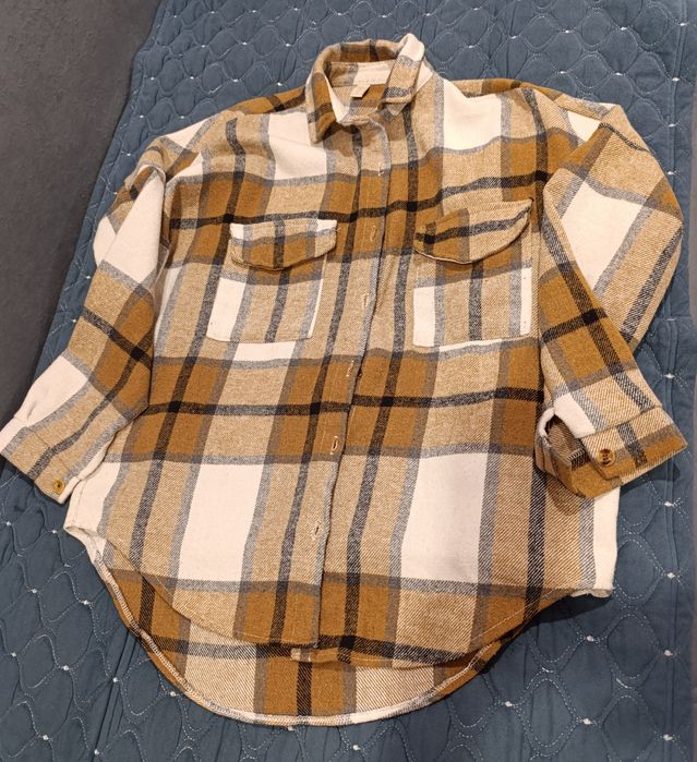 Продам      рубашку.